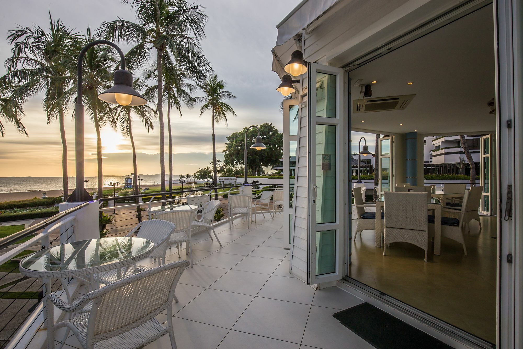 Ambassador City Jomtien Inn Wing Ban Nong Hin  Exterior photo